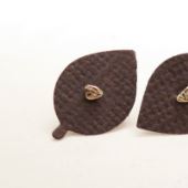 K18金ゴールド「月の華の種」ミニピアス・三角 Gold Earrings